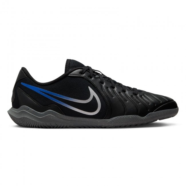 Indoor court top soccer shoes