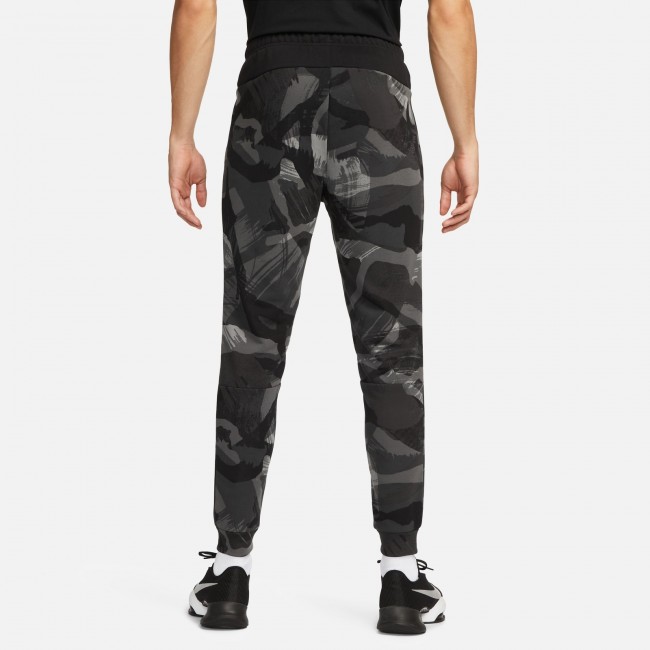 Nike on sale camo pant