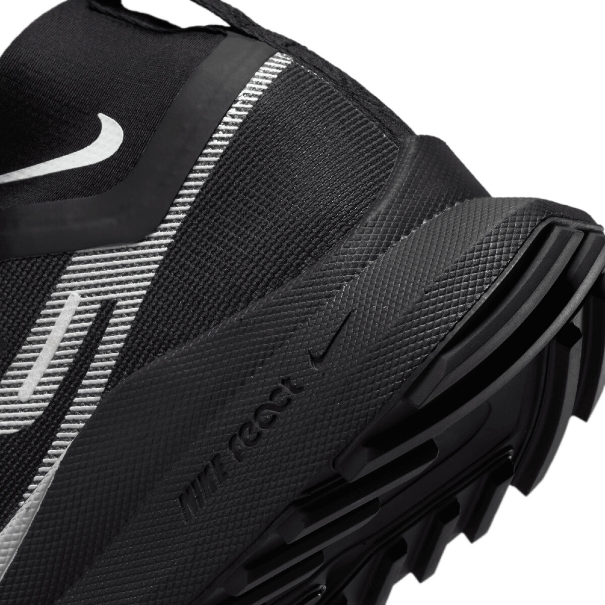 NIKE PEGASUS TRAIL 4 GORE-TEX MEN
