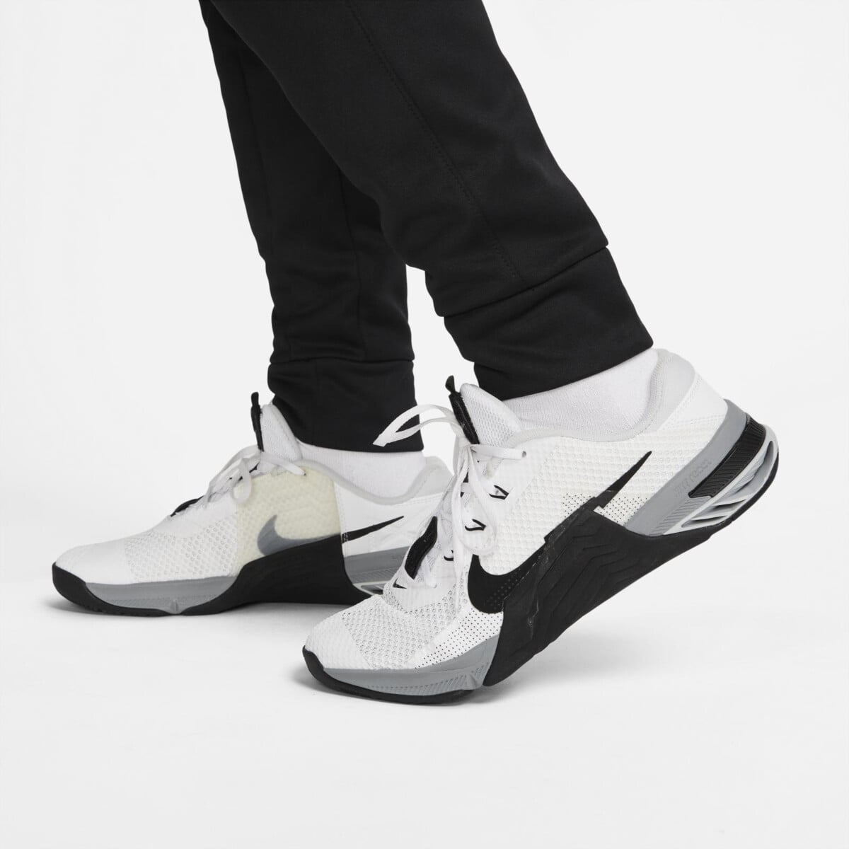 NIKE THERMA THERMA-FIT TAPERED FITNESS PANTS | Pants | Sportland