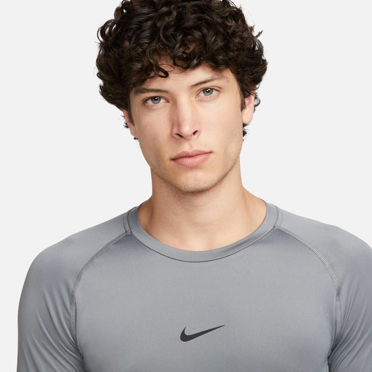 NIKE PRO DRI-FIT TIGHT LONG-SLEEVE FITNESS TOP | Baselayer | Sportland