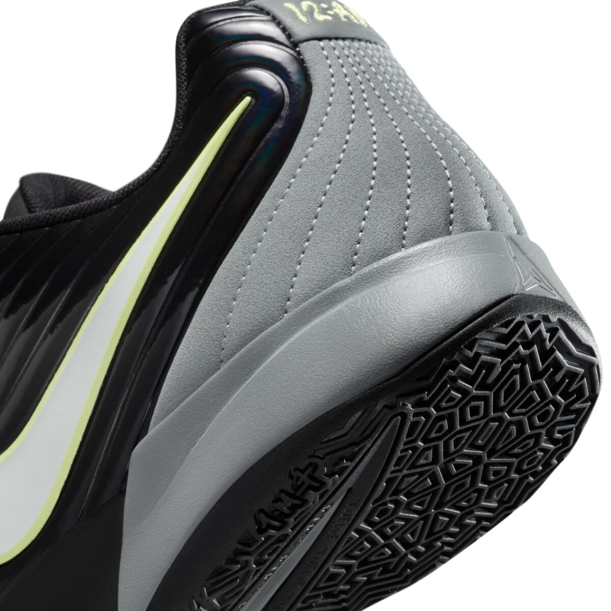 NIKE JA 2 