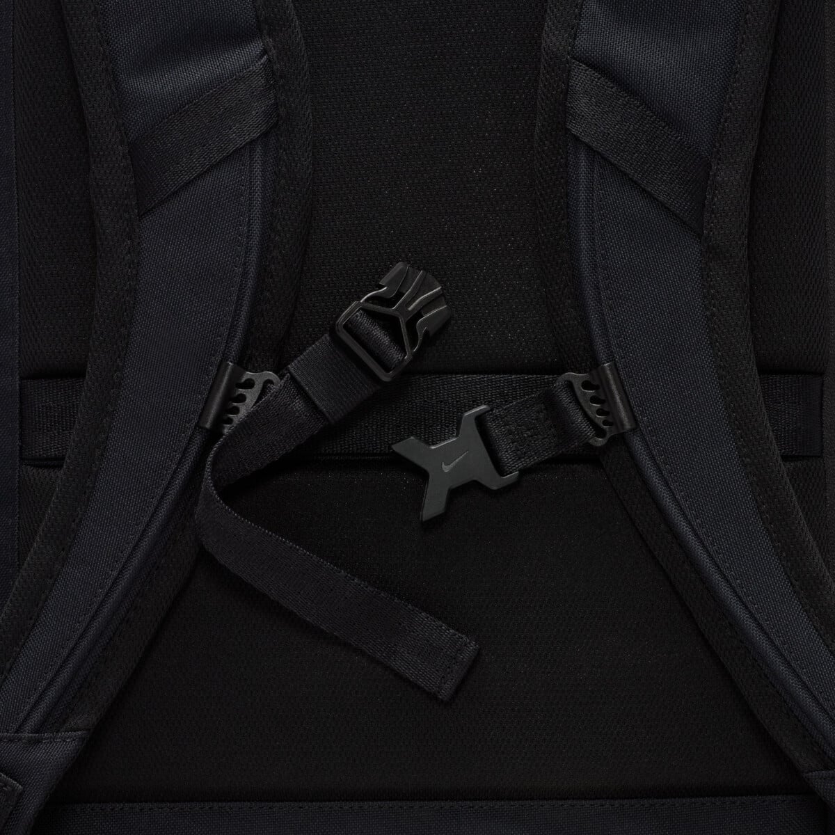 nike backpack sternum strap Speed Stash | Matador ready Adjustable Fit – Accommodates small to XL chest sizes Made in the USA – Built for serious people Whether youre hauling heavy loads or just want to keep your straps from slipping during movement Chrome Industries Black