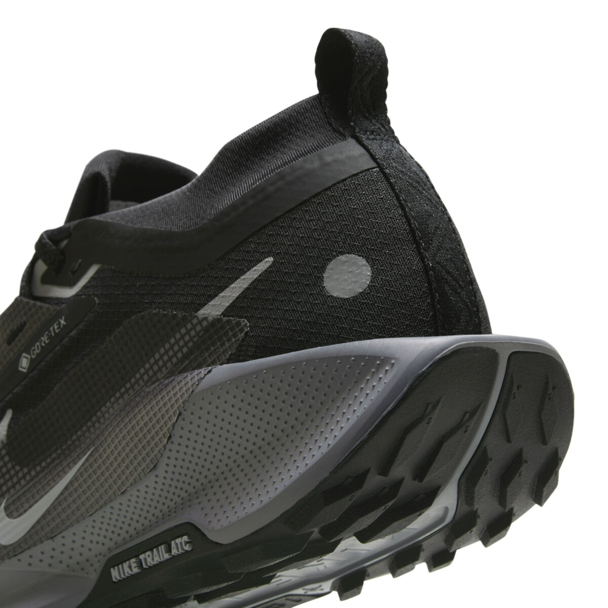 NIKE PEGASUS TRAIL 5 GORE-TEX WATERPROOF TRAIL RUNNING SHOES