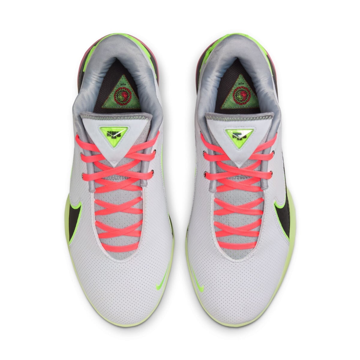 NIKE LEBRON XXII 
