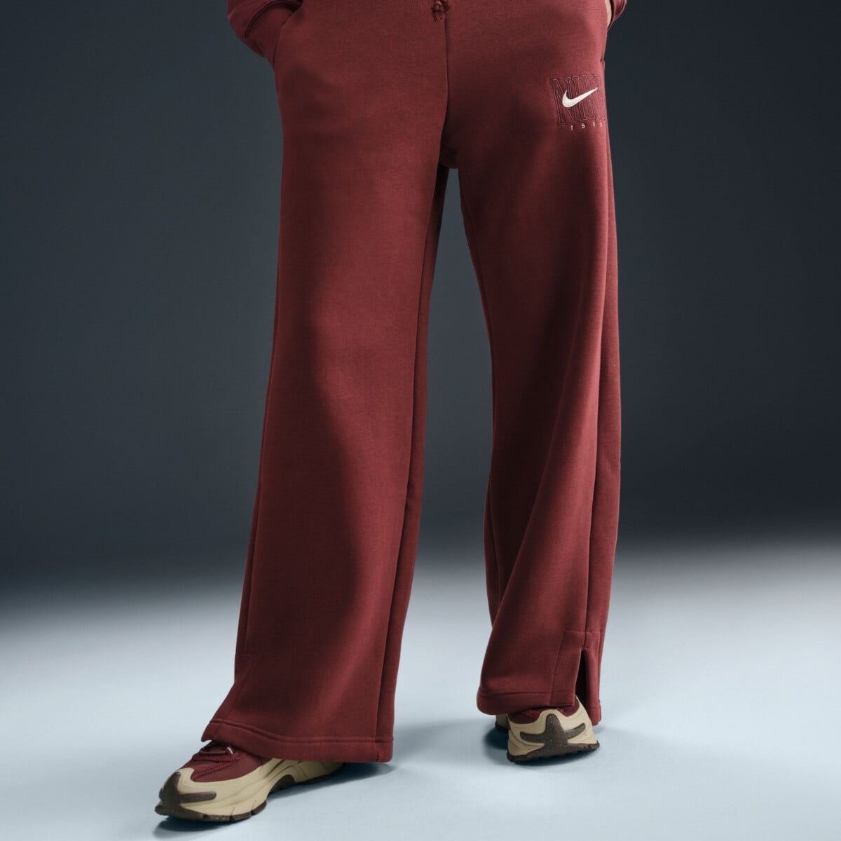 NIKE SPORTSWEAR PHOENIX FLEECE HIGH RISE WIDE-LEG GRAPHIC PANTS