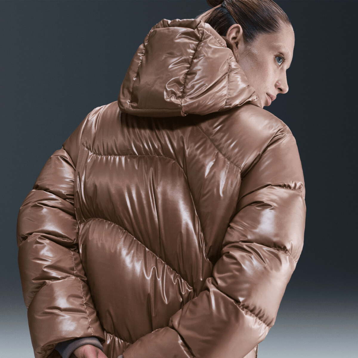 NIKE SPORTSWEAR SWOOSH SERIES THERMA-FIT OVERSIZED DOWN PARKA