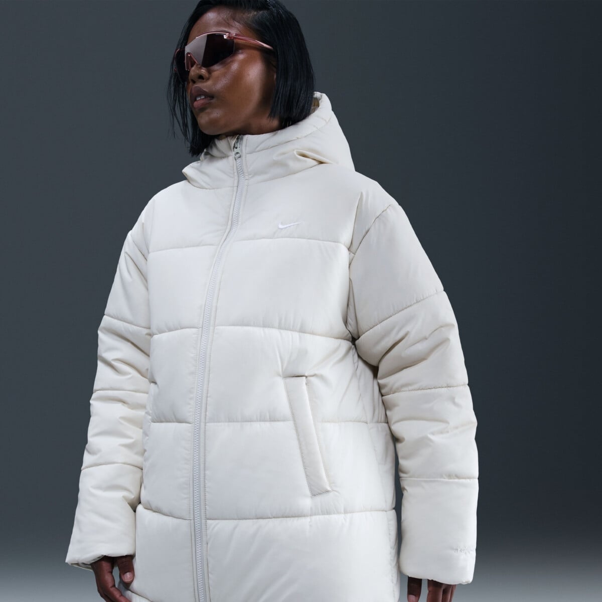 NIKE SPORTSWEAR CLASSIC THERMA-FIT LOOSE HOODED PARKA | Jackets