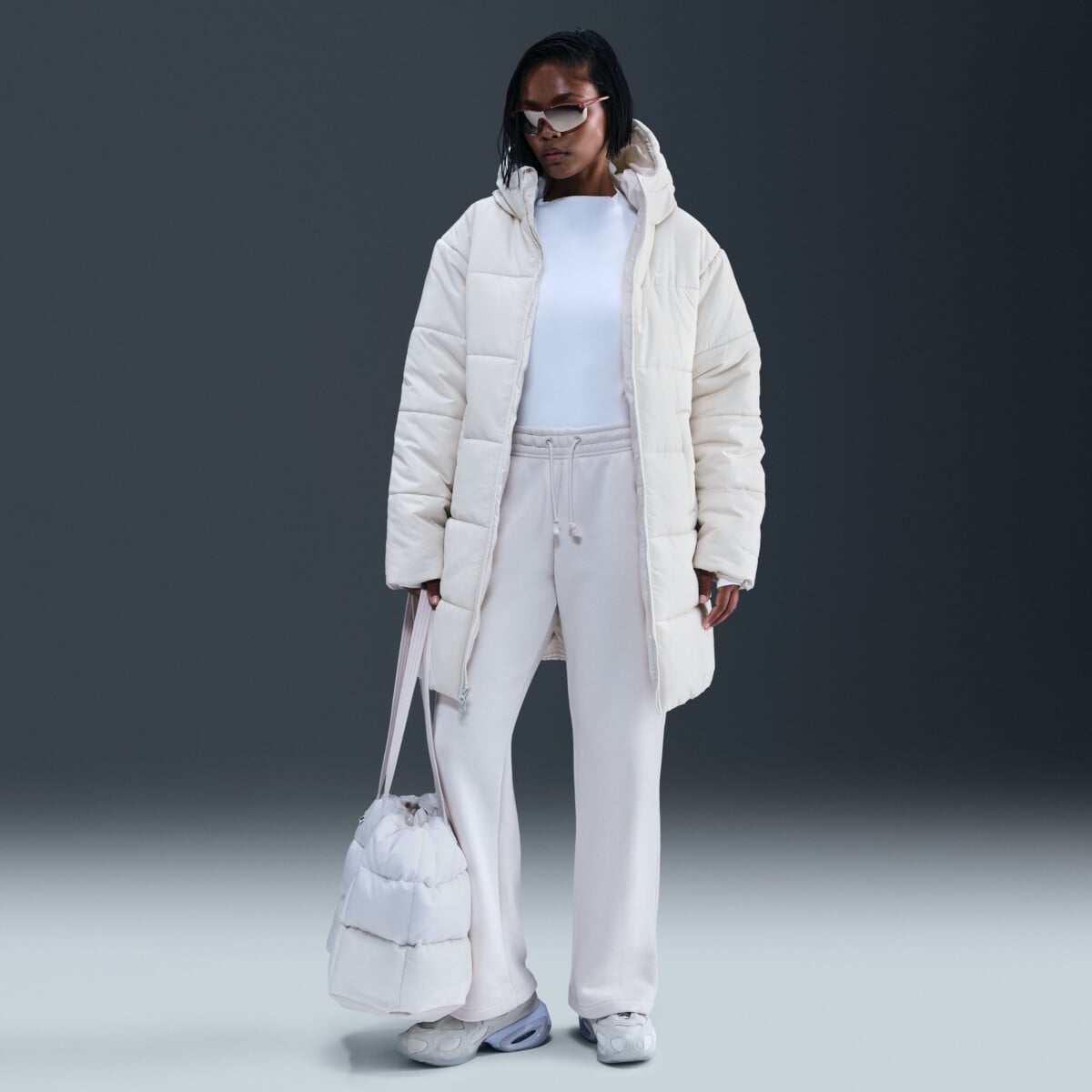 NIKE SPORTSWEAR CLASSIC THERMA-FIT LOOSE HOODED PARKA | Jackets