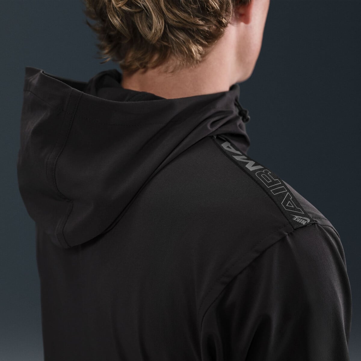 NIKE AIR MAX WOVEN | Jackets and Parkas | Buy online - Sportland