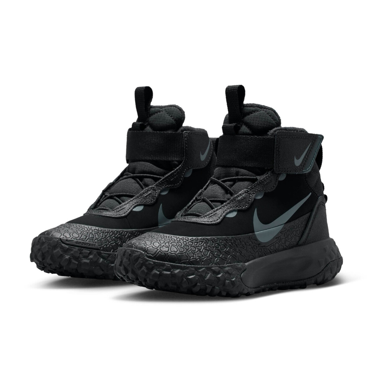 NIKE TERRASCOUT SHOES WITH REFLECTIVE ACCENTS | Boots | Sportland