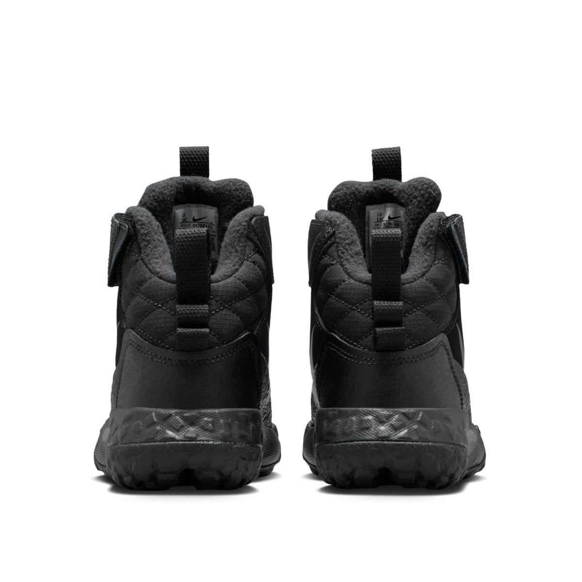 NIKE TERRASCOUT SHOES WITH REFLECTIVE ACCENTS | Boots | Sportland