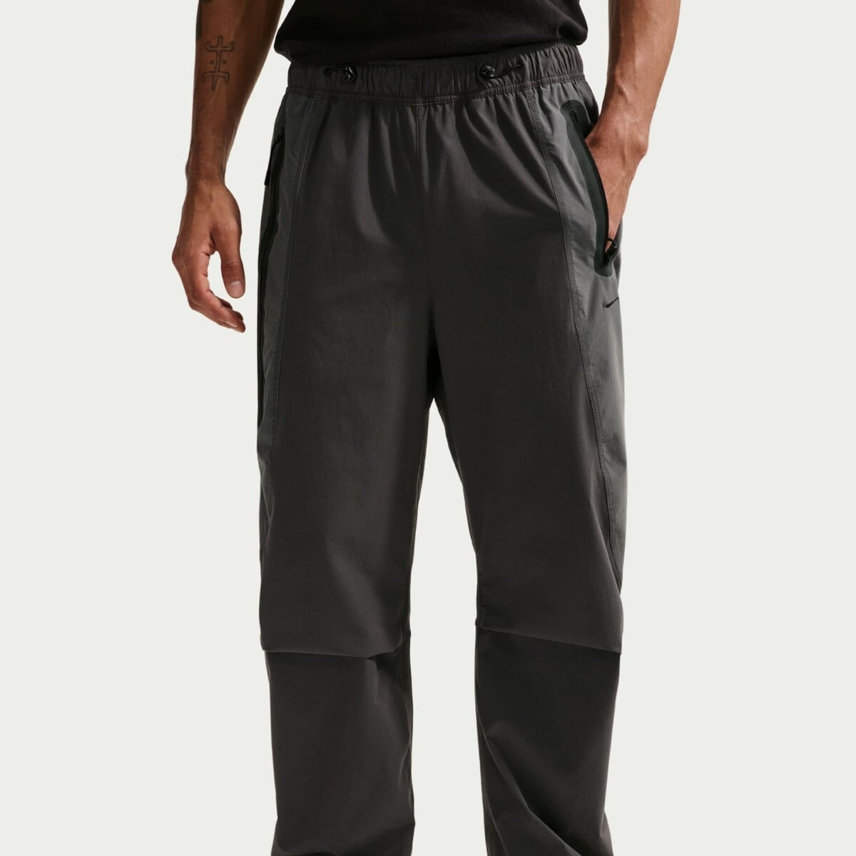 NIKE TECH DRI-FIT WOVEN COLOR-BLOCK PANTS | Pants | Sportland
