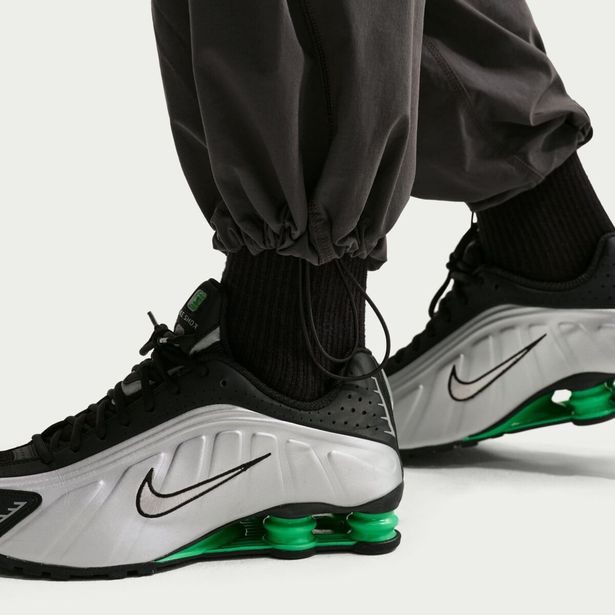NIKE TECH DRI-FIT WOVEN COLOR-BLOCK PANTS | Pants | Sportland