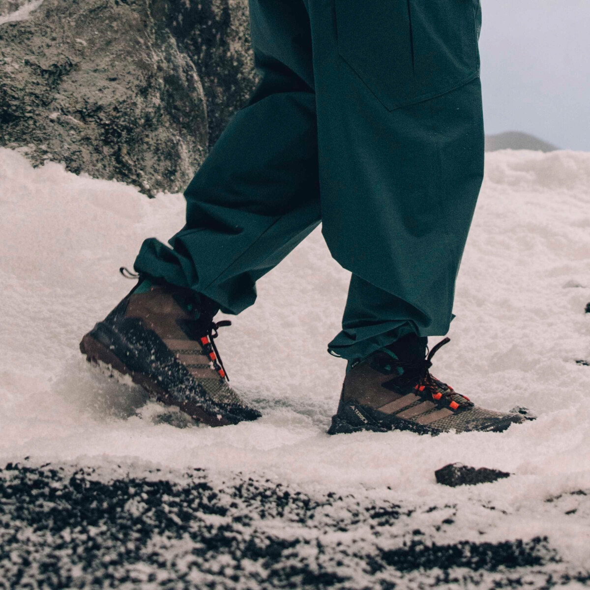 ADIDAS TERREX SKYCHASER AX5 MID GORE-TEX CLIMAWARM+ HIKING SHOES