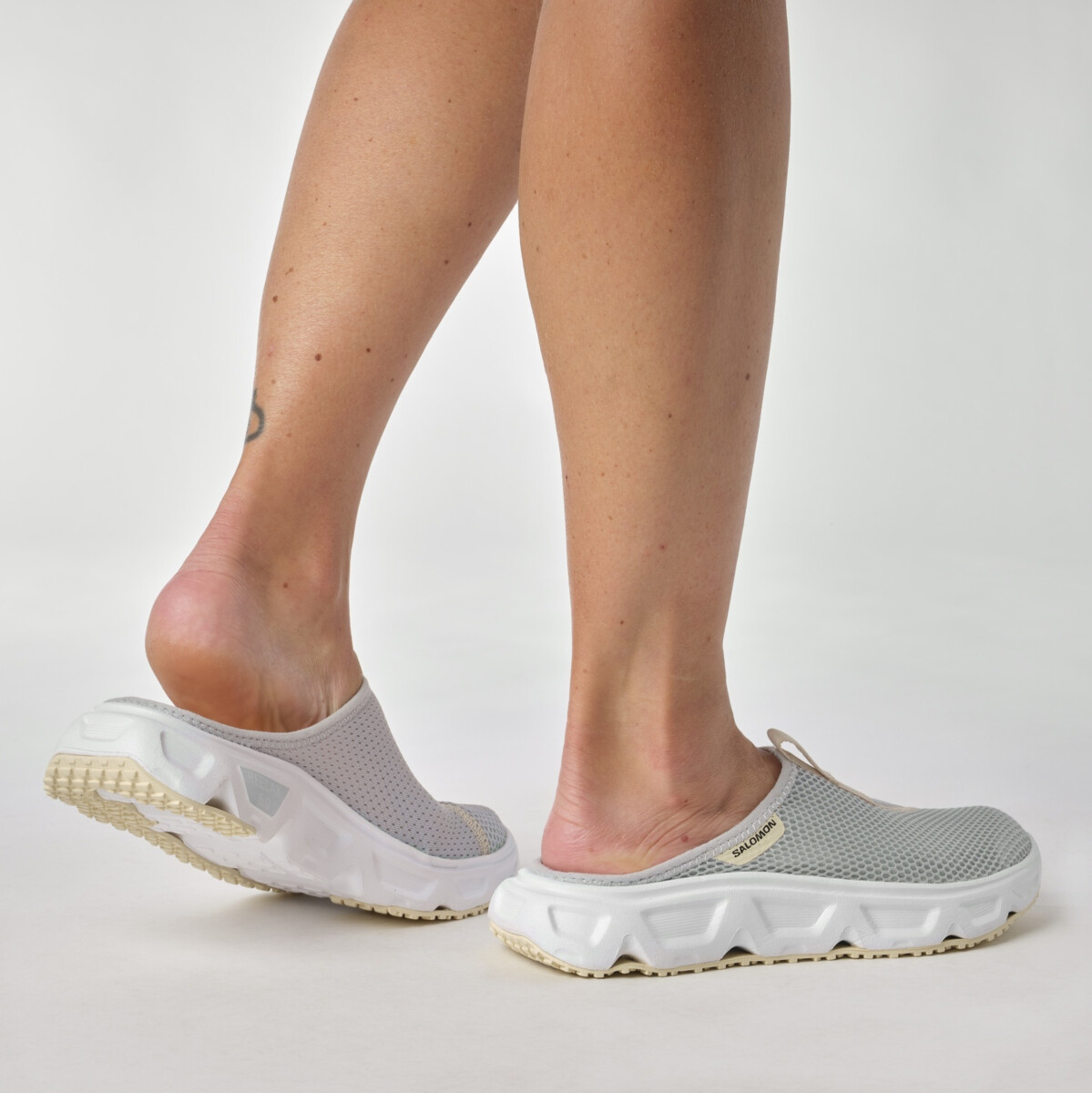 SALOMON WOMEN'S REELAX SLIDE 6.0 | Hiking Shoes | Sportland