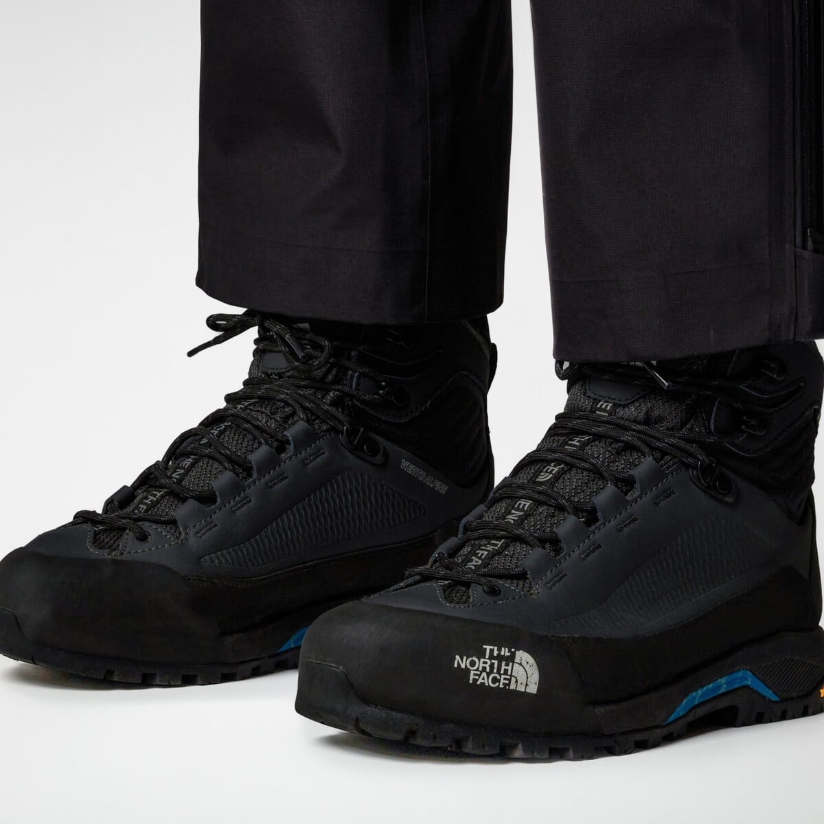 THE NORTH FACE VERTO GORE-TEX® ALPINE MID BOOTS | Hiking Shoes