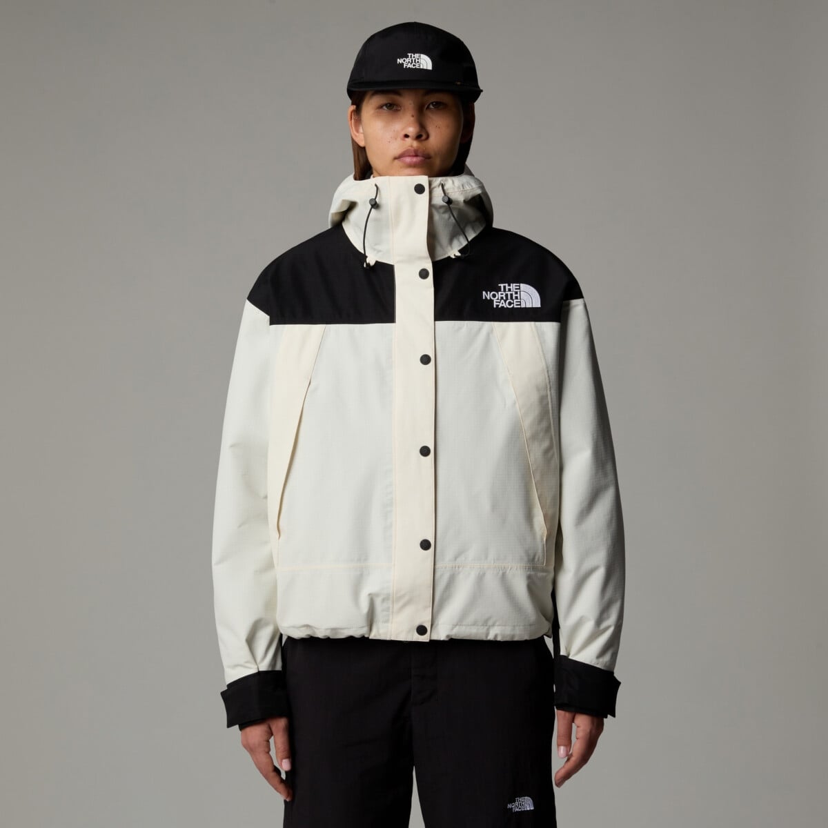 THE NORTH FACE WOMEN'S DRYVENT™ MONO MOUNTAIN JACKET | Jackets and