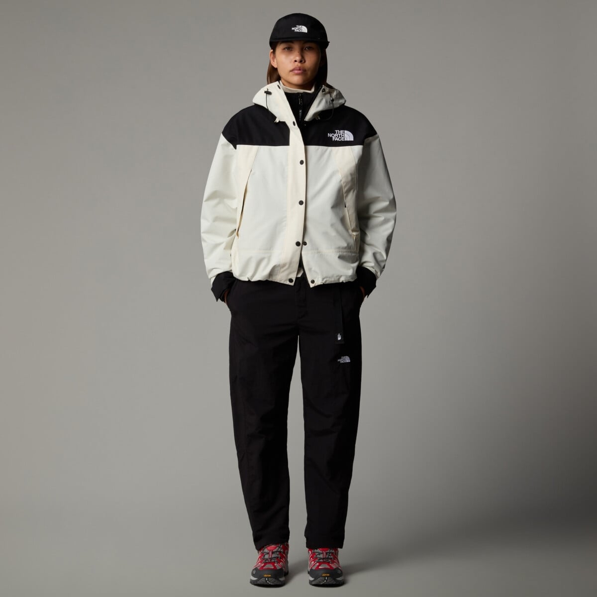 THE NORTH FACE WOMEN'S DRYVENT™ MONO MOUNTAIN JACKET | Jackets and