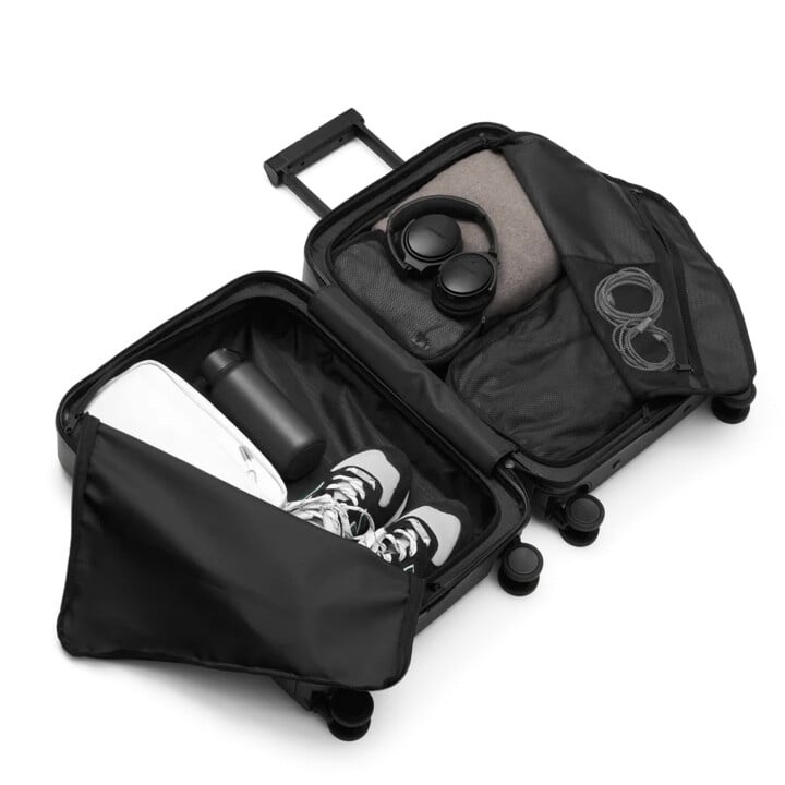 DB RAMVERK CARRY-ON LUGGAGE 34L | Travel and Sports Bags | Sportland