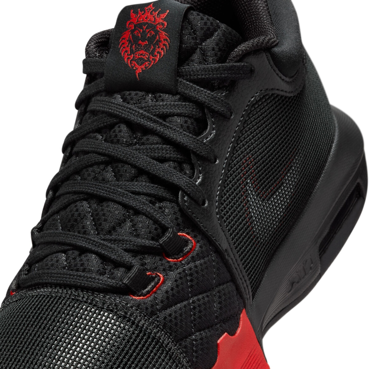 NIKE LEBRON WITNESS 8 | Basketball Trainers | Buy online - Sportland