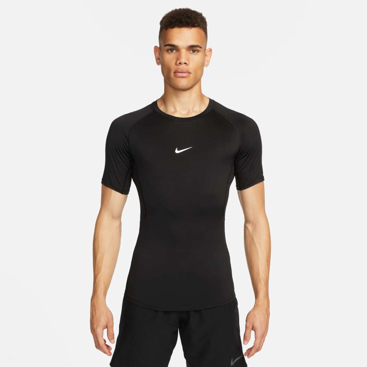 NIKE PRO DRI-FIT TIGHT SHORT-SLEEVE FITNESS TOP | Baselayer