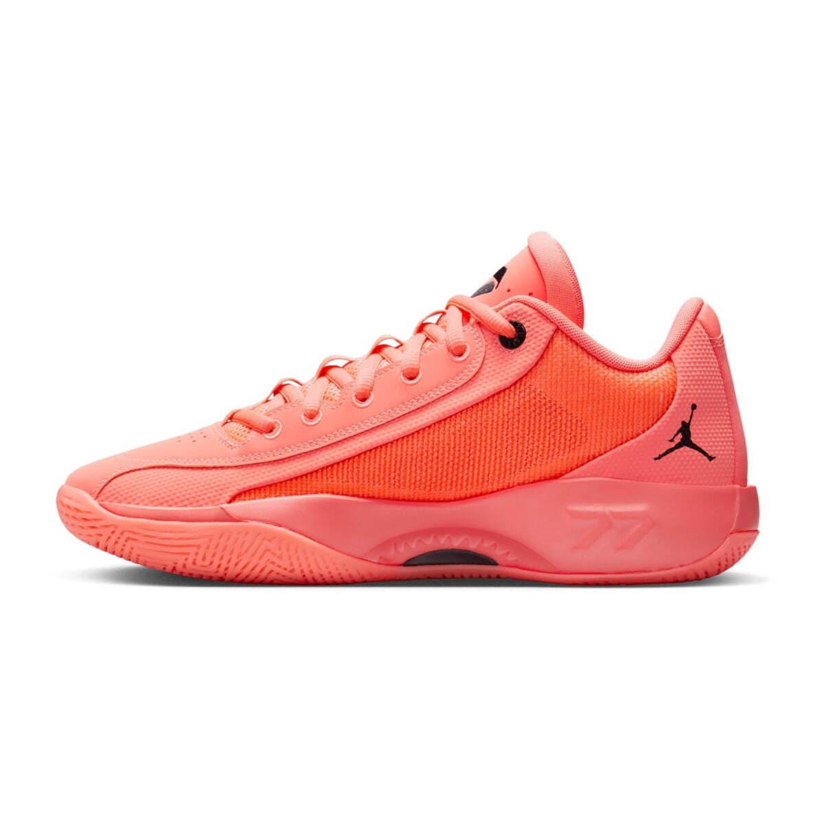 Jordan Brand AIR zoom LuKa77バッシュ　MX7ボール JORDAN LUKA .77 