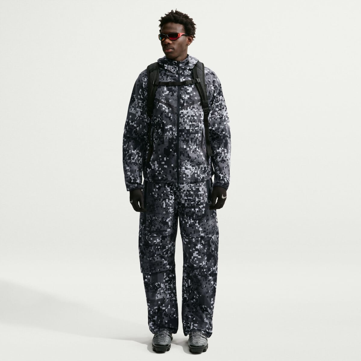 NIKE TECH DRI-FIT WOVEN PANTS | Pants | Sportland