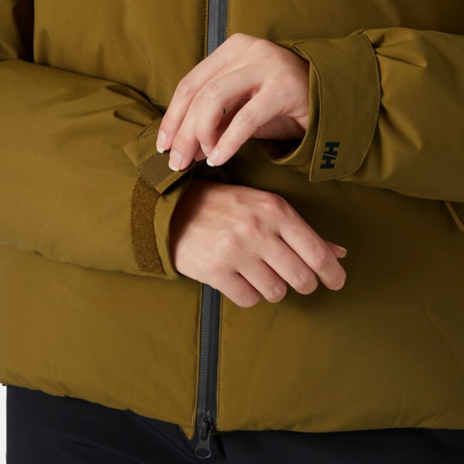 nory　シルキー HELLY HANSEN WOMEN'S NORA SHORT PUFFY SKI JACKET | Jackets and