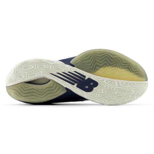 NEW BALANCE TWO WXY V4 BASKETBALL SHOES | Basketball