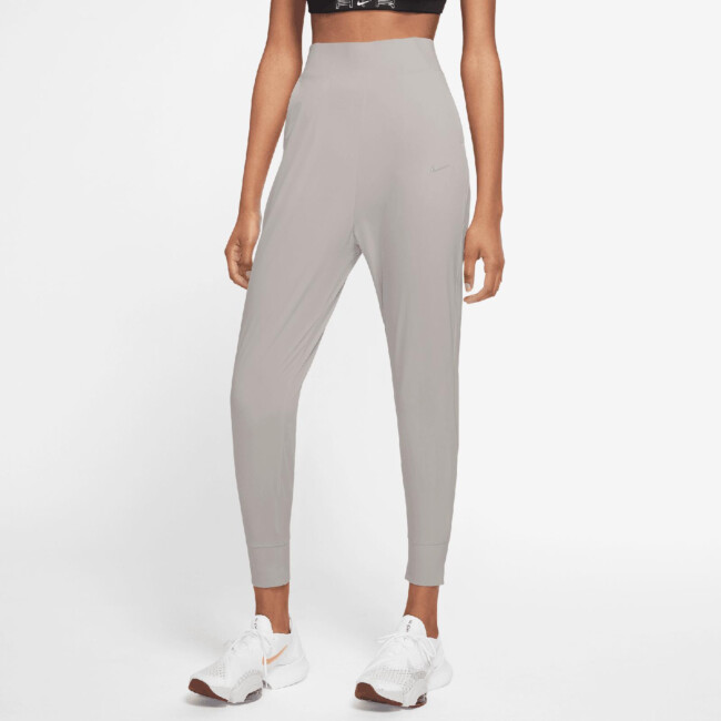 bliss luxe nike