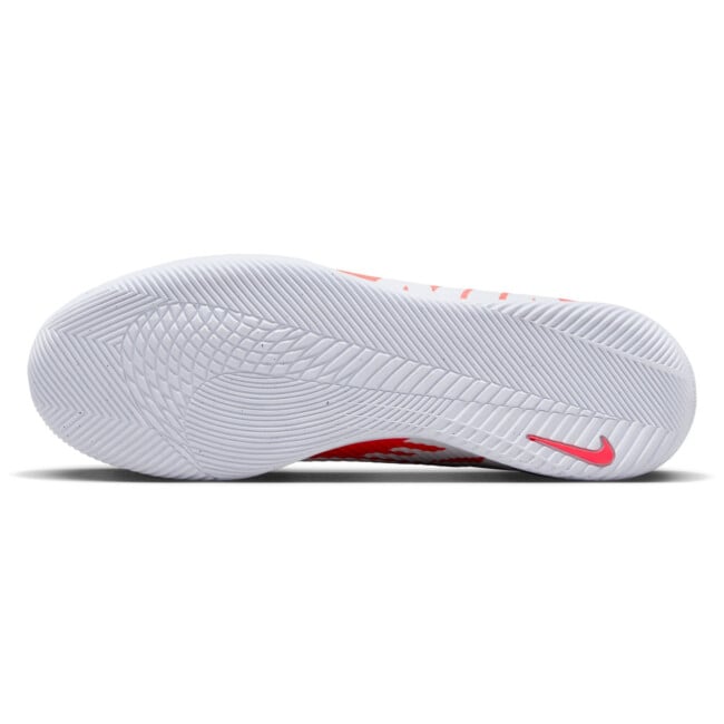 indoor court soccer shoes