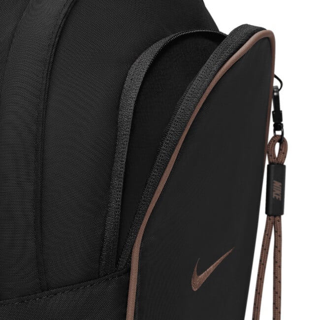 nike core sling bag