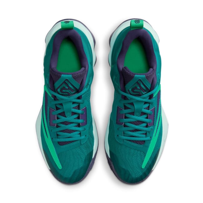NIKE MEN'S GIANNIS IMMORTALITY 3 BASKETBALL SHOES