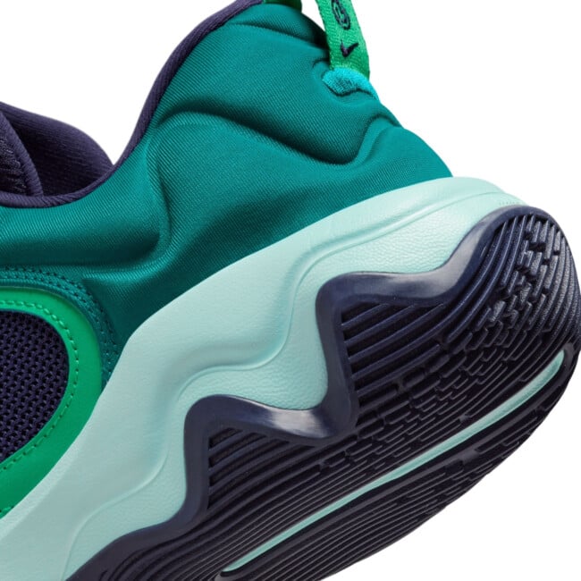 NIKE MEN'S GIANNIS IMMORTALITY 3 BASKETBALL SHOES