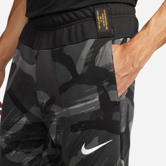 nike camo skate pants