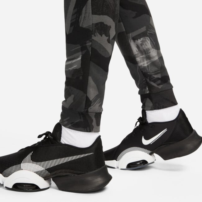 Nike Dri Fit Mens Nike Camo Socks NIKE DRI-FIT MEN'S CAMO TAPERED