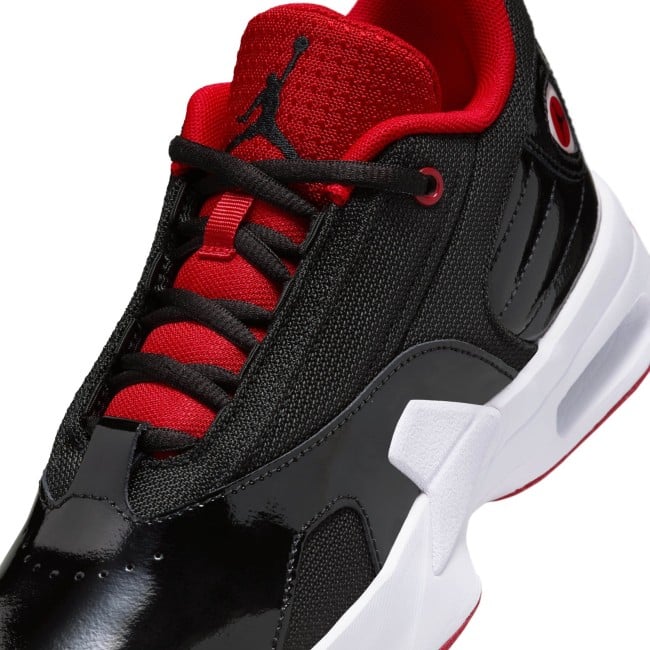jordan max aura red and black junior