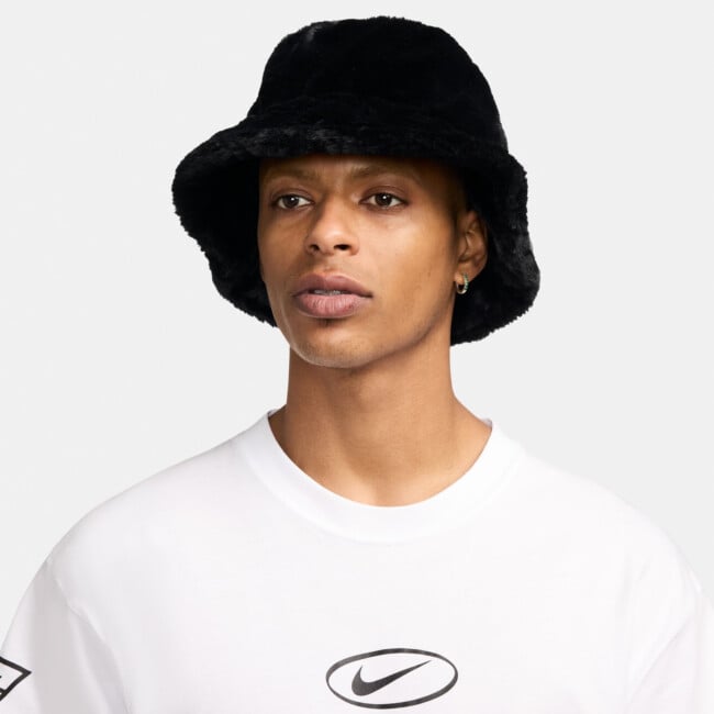 NIKE APEX FAUX FUR SWOOSH BUCKET HAT | Caps and Hats | Sportland