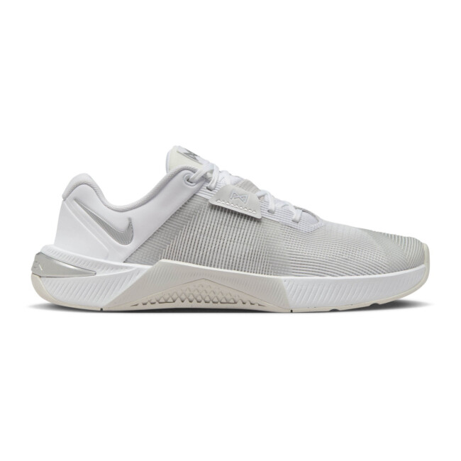 adidas gazelle silver green womens On Cloud 6 Waterproof Men Olive/Evergreen / 11