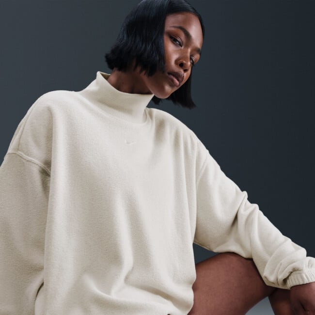 NIKE SPORTSWEAR PHOENIX PLUSH COZY FLEECE OVERSIZED MOCK-NECK
