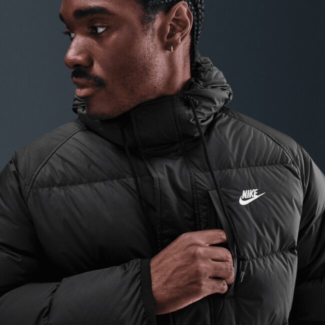 NIKE SPORTSWEAR CLUB THERMA-FIT | Jackets and Parkas | Sportland