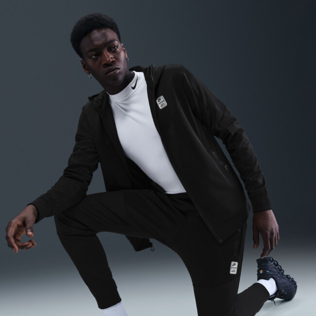 mens nike air max clothing