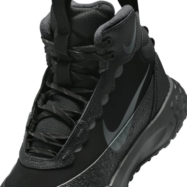 sneaker boots mens nike