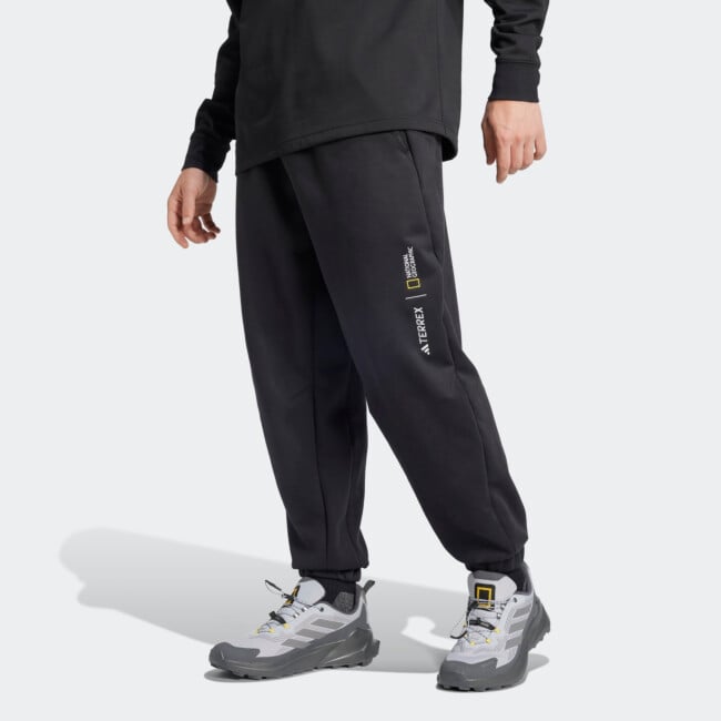 adidas tracksuit with nike shoes
