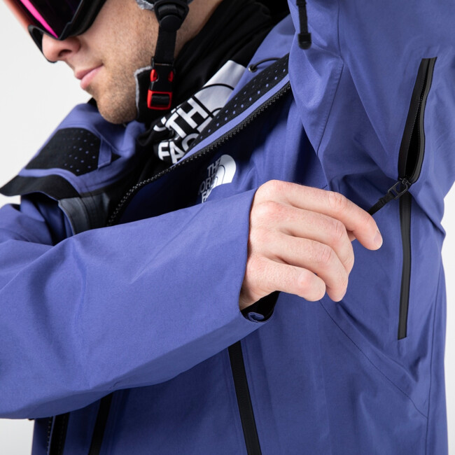 THE NORTH FACE MEN'S SUMMIT TSIRKU GORE-TEX® PRO JACKET