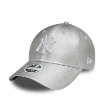 NEW ERA WOMEN'S NEW YORK YANKEES DENIM 9FORTY® ADJUSTABLE CAP