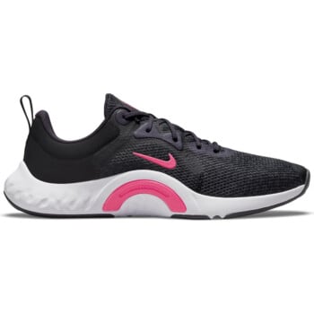 nike running renew arena trainers in pink