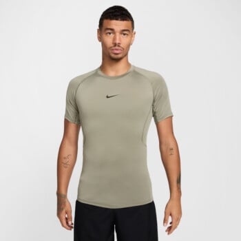 NIKE PRO DRI-FIT TIGHT SHORT-SLEEVE FITNESS TOP | Baselayer