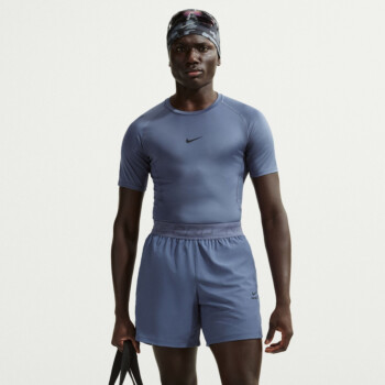 NIKE PRO DRI-FIT TIGHT SHORT-SLEEVE FITNESS TOP | Baselayer